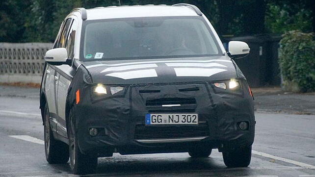 Mitsubishi Outlander facelift spotted on test in the UK
